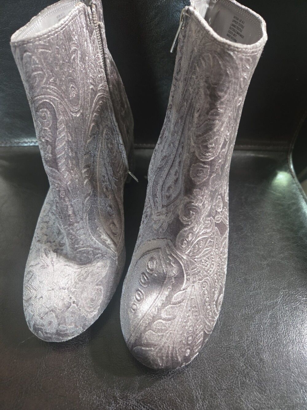 Zigi Soho Paisley Velvet Ankle Boots Gray Size 8.5 - Used